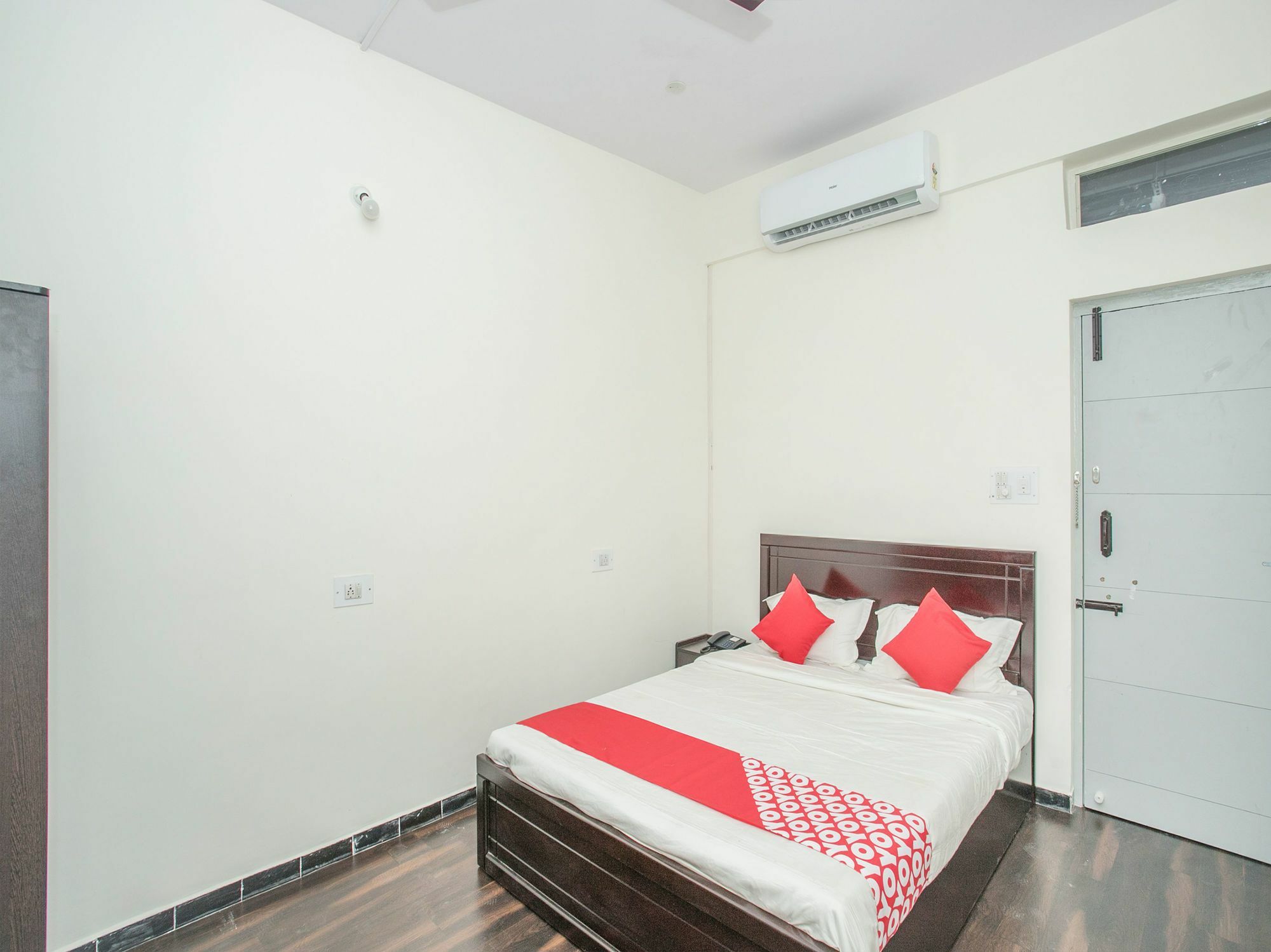 Oyo 14430 Sunshine Grand Hotel Bangalore Exterior photo