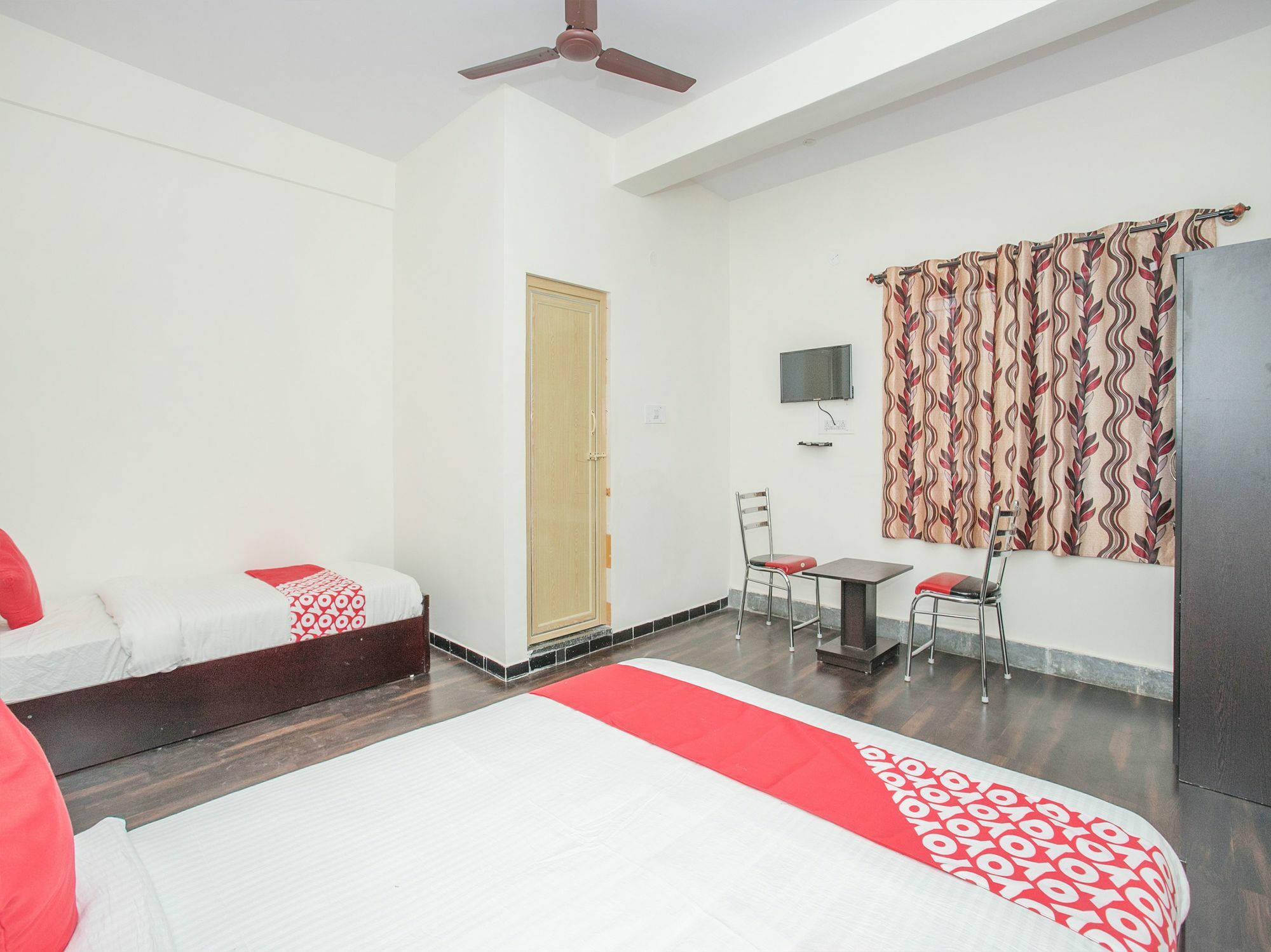 Oyo 14430 Sunshine Grand Hotel Bangalore Exterior photo